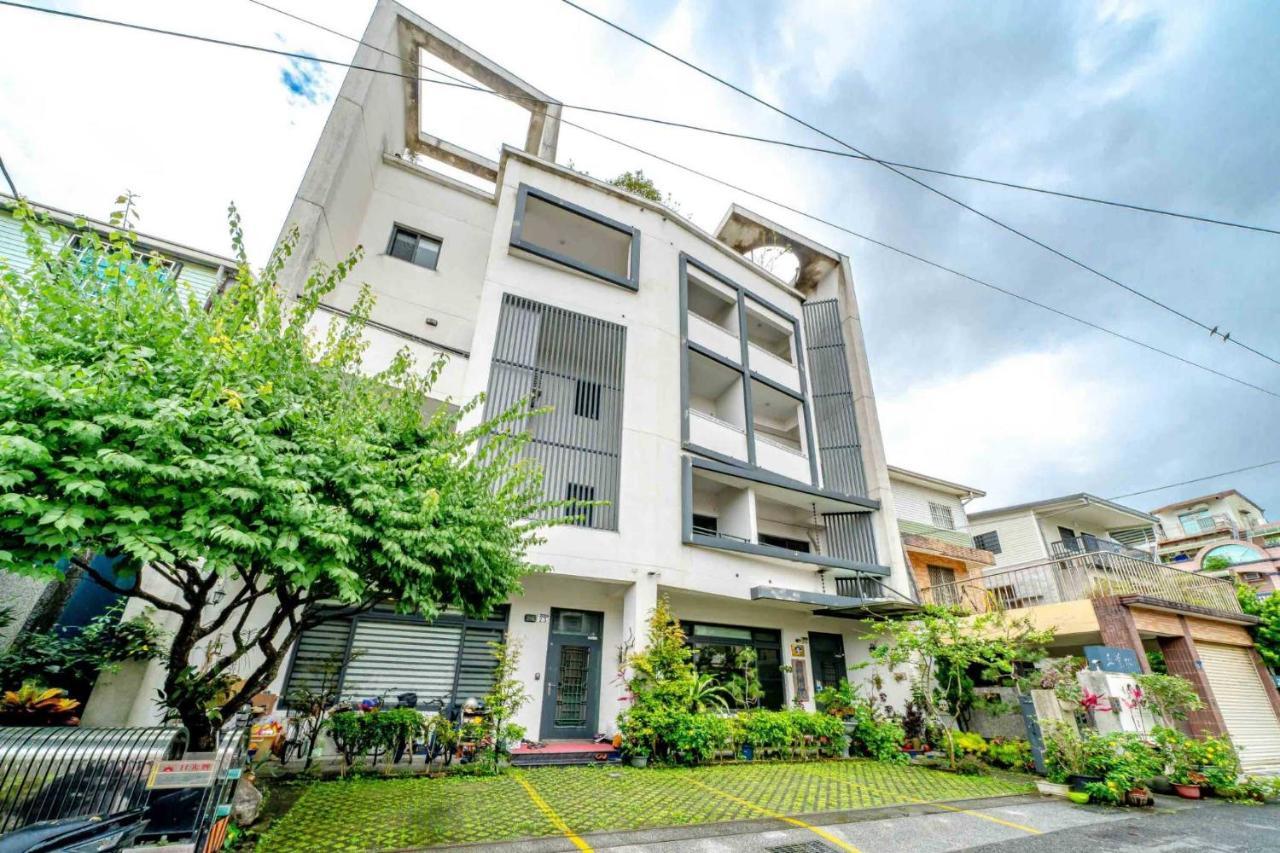 五葉松民宿-電梯民宿 近慈濟中小學及慈科大及人社院 Hualien Eksteriør billede